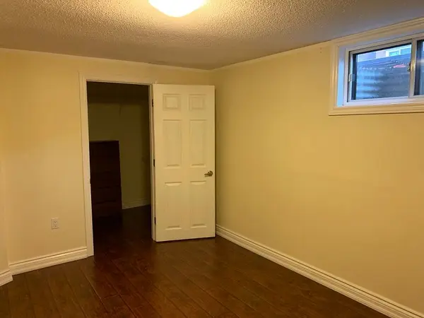 337 Glen Shields AVE #Gr & Bsmt, Vaughan, ON L4K 1T4