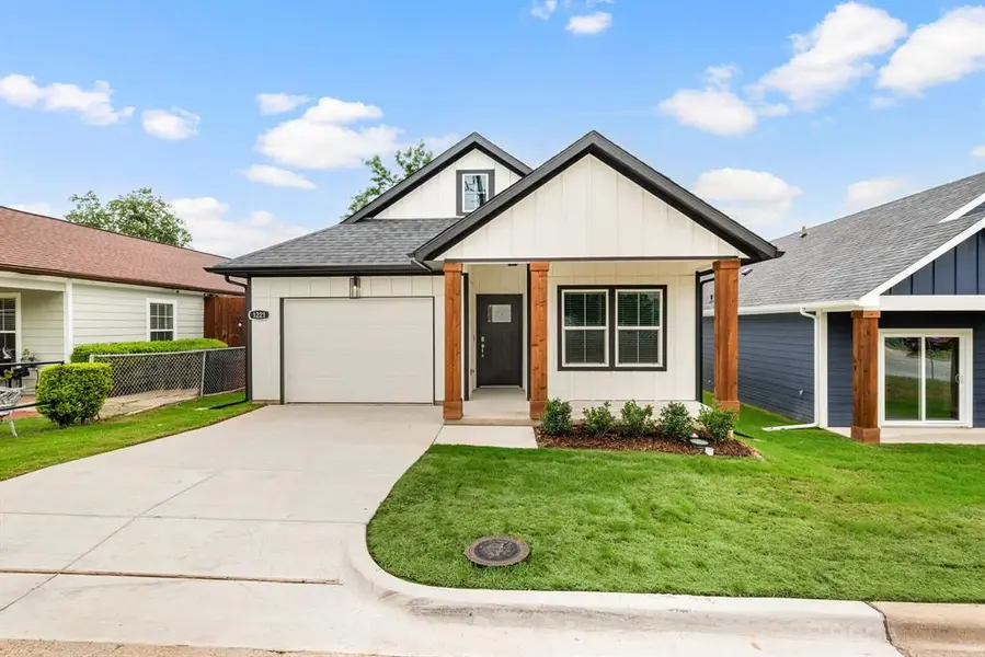 1221 H Avenue, Plano, TX 75074