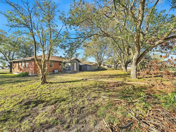 1206 N Powell Parkway, Anna, TX 75409