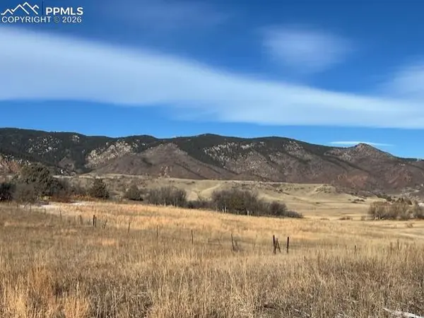 6009 St Andrews CT, Larkspur, CO 80118