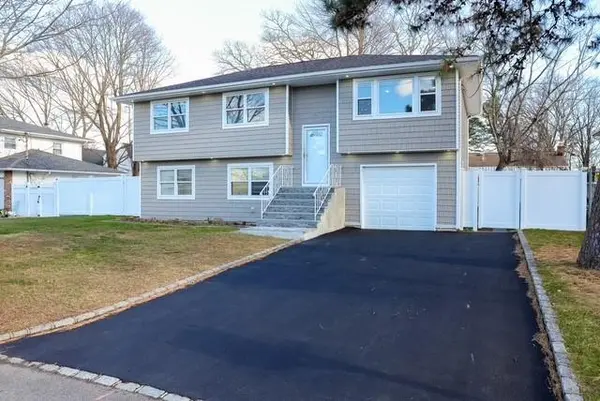 75 Fillmore AVE, Deer Park, NY 11729