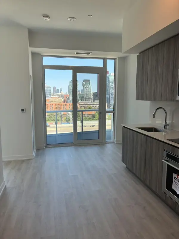 Toronto, ON M5A 0Y5,15 richardson ST #1103