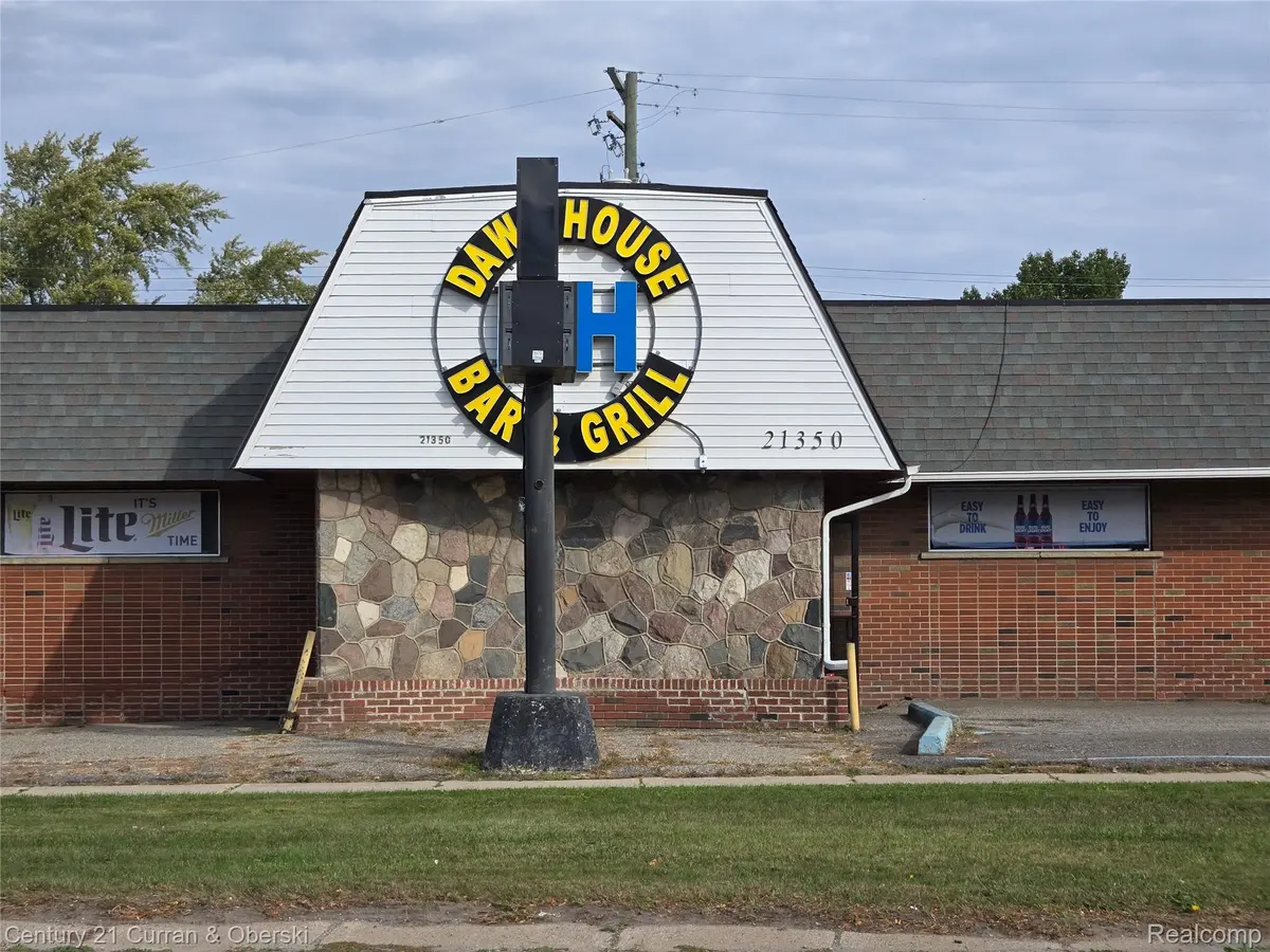 21350 Van Born Rd, Dearborn Heights, MI 48125