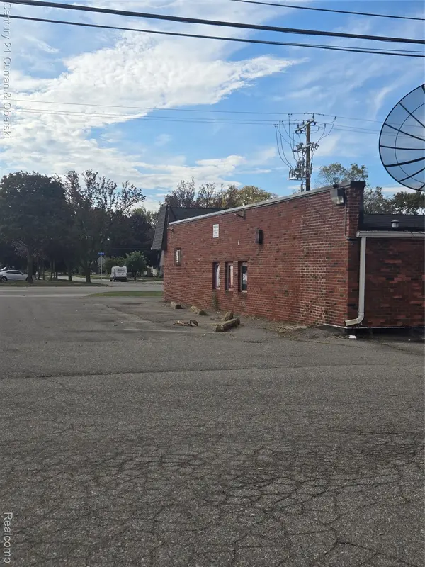 21350 Van Born Rd, Dearborn Heights, MI 48125