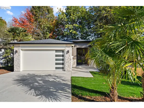 310 BARR DR, Kelso, WA 98626