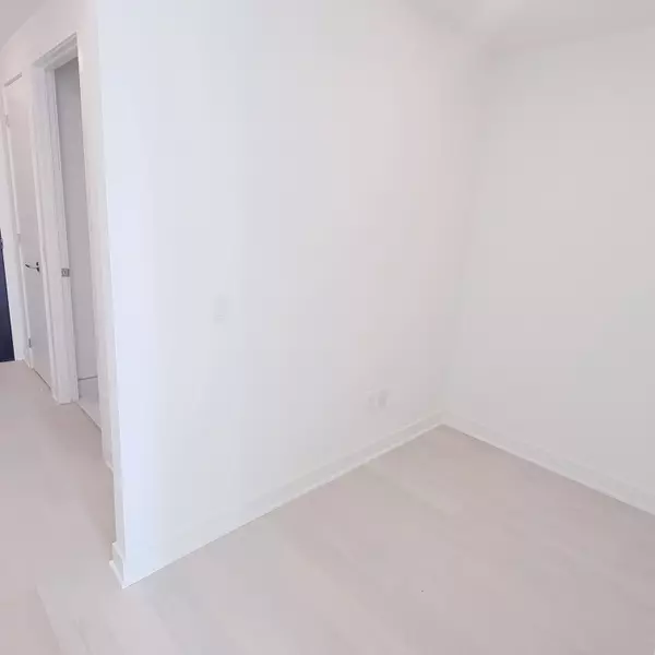 Toronto C02, ON M4W 1L2,11 Yorkville AVE #3508