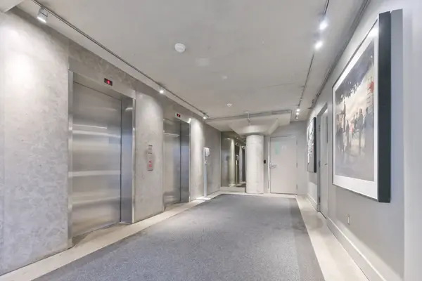 90 Sumach ST #315, Toronto C08, ON M5A 3J9