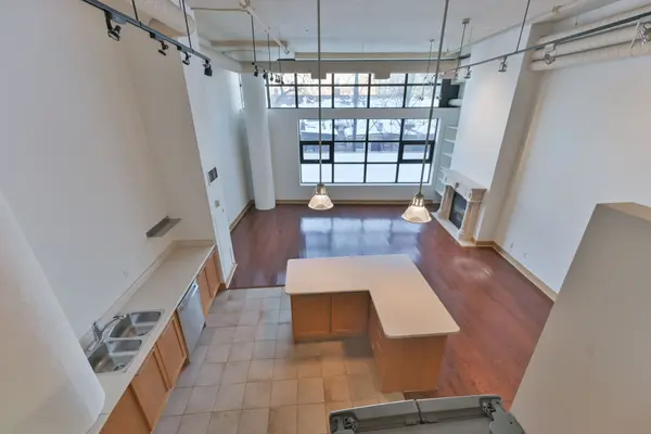 90 Sumach ST #315, Toronto C08, ON M5A 3J9