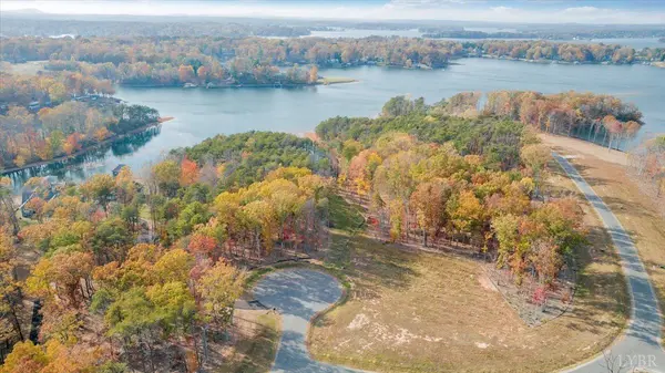 200 Sweetwater Bay DR, Penhook, VA 24137