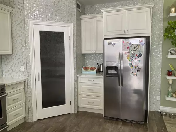 Belleville, ON K8N 0J9,33 Farmington CRES