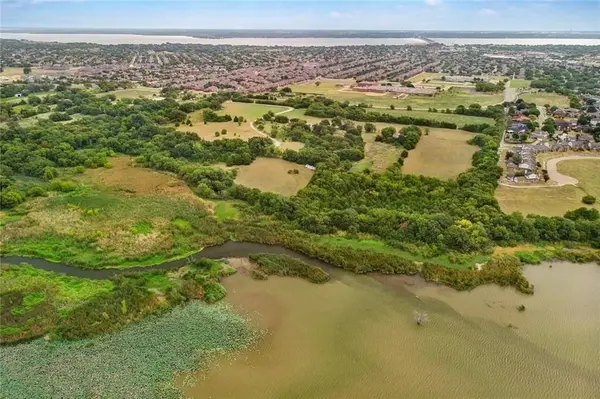 6829 Chiesa Road, Rowlett, TX 75089