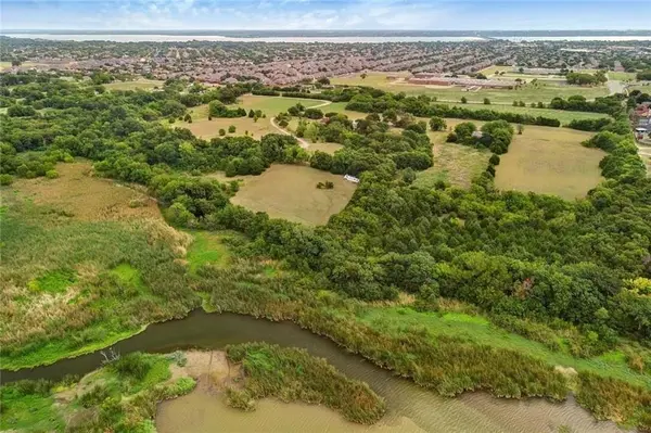 6829 Chiesa Road, Rowlett, TX 75089