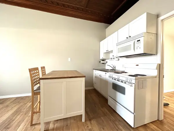 Mississippi Mills, ON K0A 1A0,31 Bridge ST #5