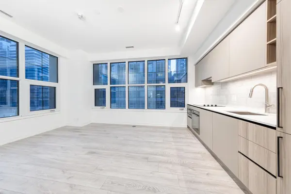 55 Mercer ST #605, Toronto C01, ON M5V 0W4