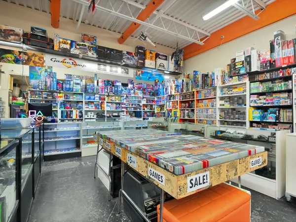 1601 Birchmount RD #4, Toronto E04, ON M1P 2H5