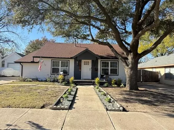 Fort Worth, TX 76110,2824 Ryan Avenue