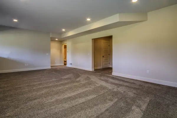 8512 Bosque DR SE, Caledonia Twp, MI 49316