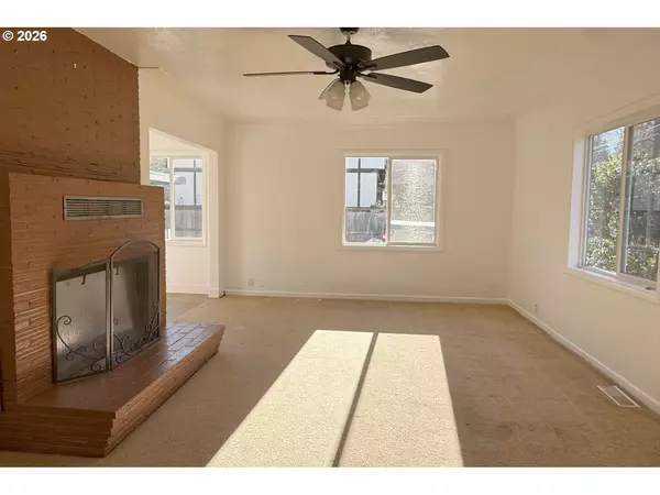 Eugene, OR 97405,4733 E AMAZON DR