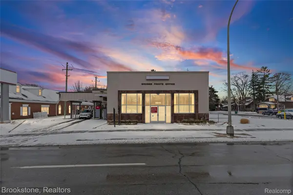 15010 E Jefferson AVE, Grosse Pointe Park, MI 48230