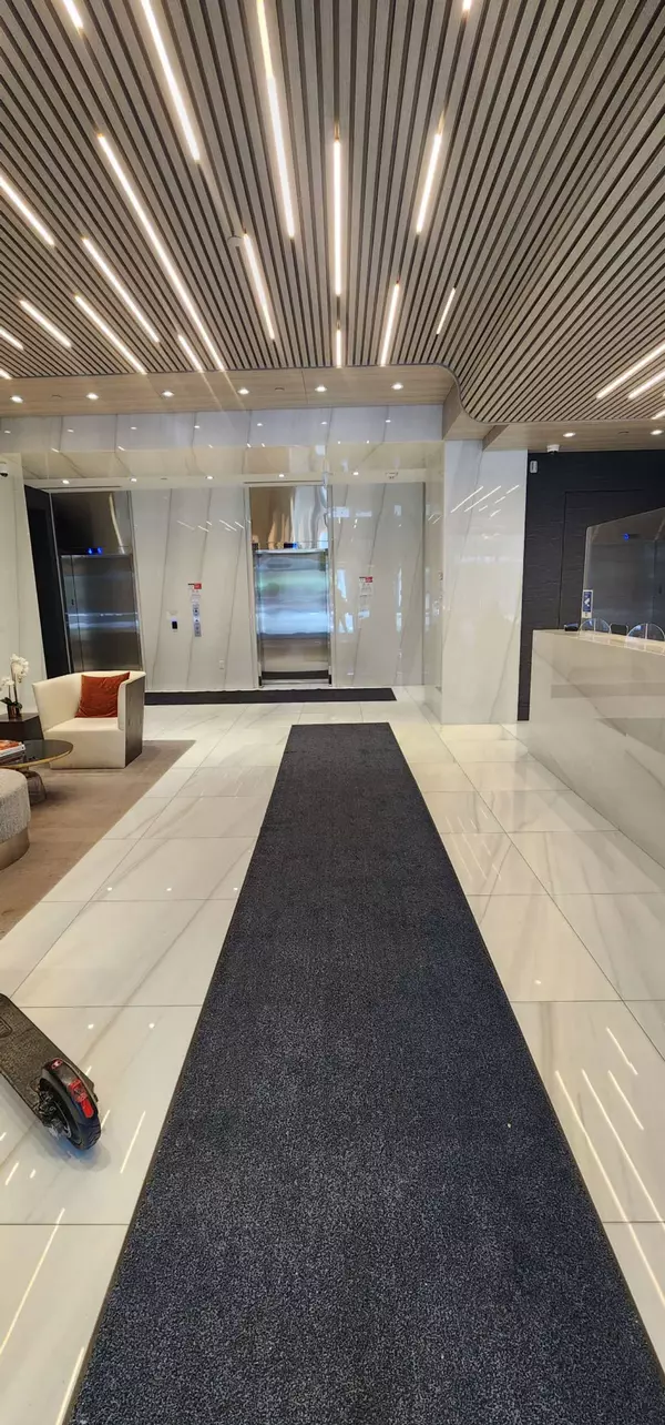 Toronto C07, ON M2N 0L2,75 Canterbury PL #1111