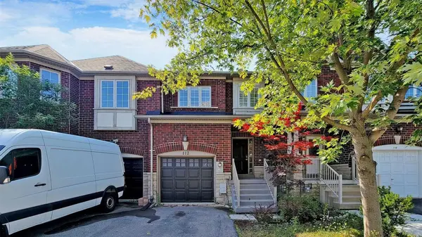 112 Revelstoke CRES, Richmond Hill, ON L4B 4T5