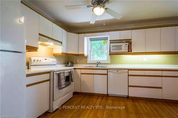 Belleville, ON K8P 5G2,43 Sherwood CRES #Main