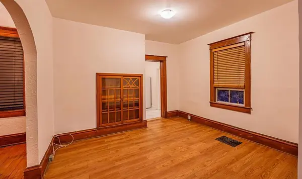 395 Pritchard AVE, Winnipeg, MB R2W 2J5