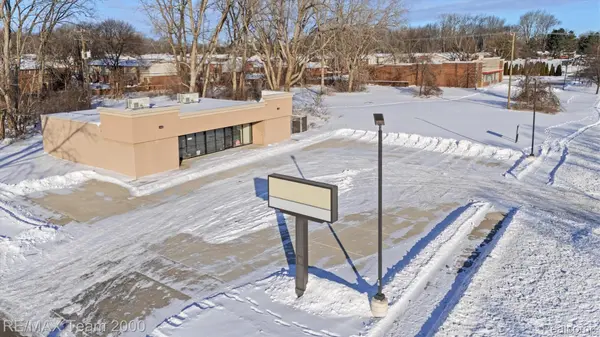 8498 Wayne RD, Romulus, MI 48174