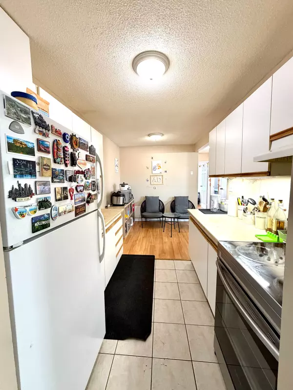 Cornwall, ON K6H 1G7,85 Race ST #10