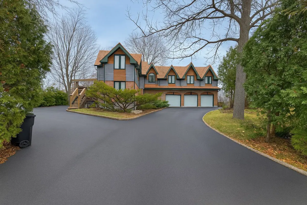 Georgina, ON L0E 1N0,21119 Dalton RD