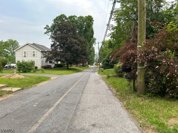 45 Half Way House Road, Franklin Twp., NJ 07882