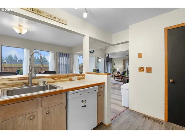 605 DEERWOOD CT, Winston, OR 97496