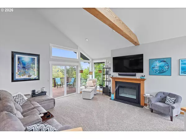 West Linn, OR 97068,6564 ARTEMIS LN