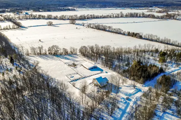 11256 12 HWY, Oro-medonte, ON L0K 1E0