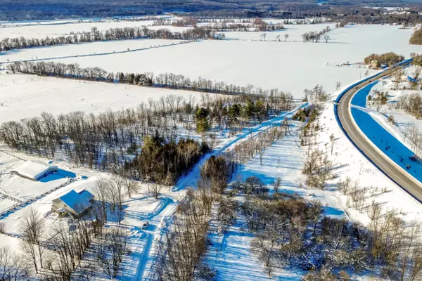 Oro-medonte, ON L0K 1E0,11256 12 HWY