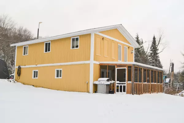 Huntsville, ON P0B 1M0,2315 Aspdin RD