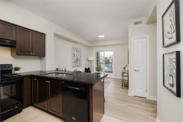 1440 Gordon ST #109, Guelph, ON N1L 1C8