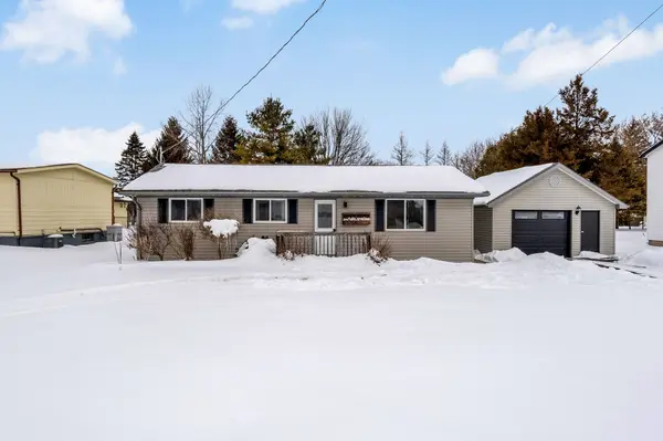 40 YORK ST,  Newbury,  ON N0L 1Z0