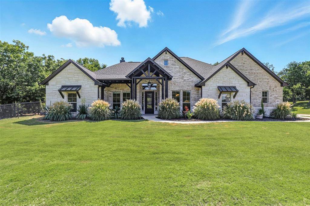 2021 Shady Creek Crossing, Azle, TX 76020