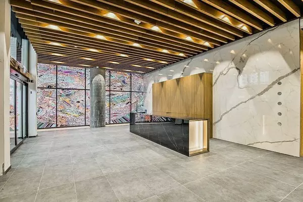 Toronto C10, ON M4P 0C8,161 Roehampton AVE #624