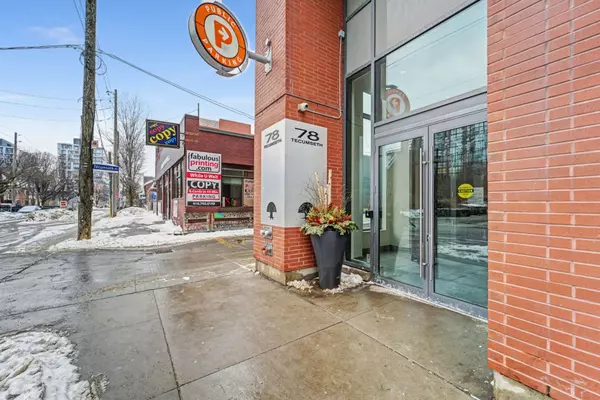 Toronto C01, ON M5V 0A9,78 Tecumseth ST #1512