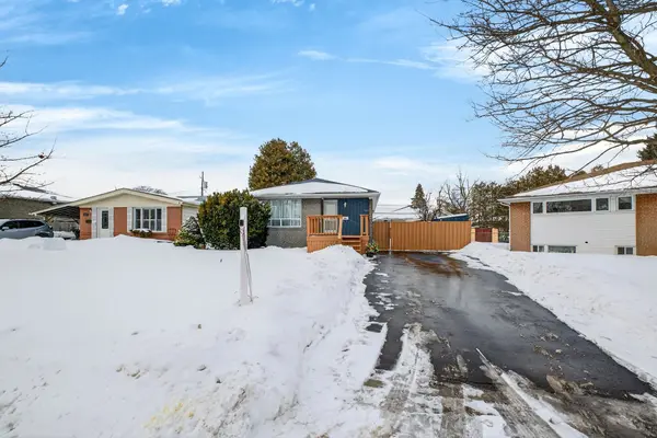 855 Zator AVE, Pickering, ON L1W 1Y2