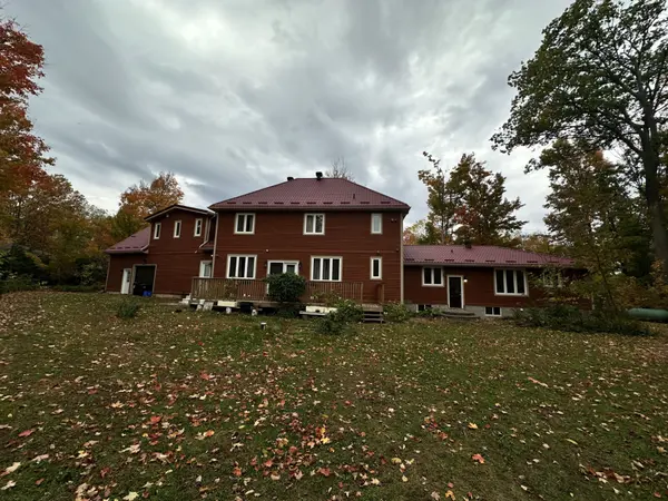 1075 Big Bay Point RD, Barrie, ON L9J 0A2