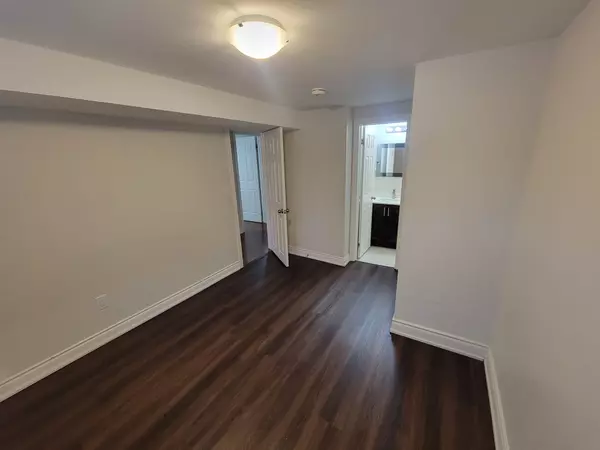 Brampton, ON L6V 3E2,77 Ashford CT #Lower