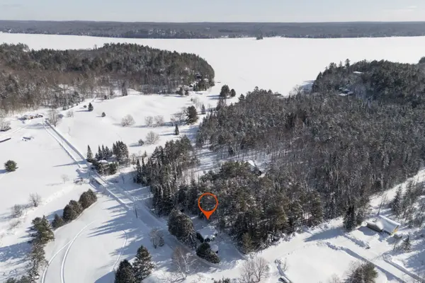 Huntsville, ON P0B 1M0,469 ROWANWOOD RD