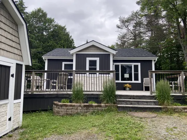 469 ROWANWOOD RD, Huntsville, ON P0B 1M0