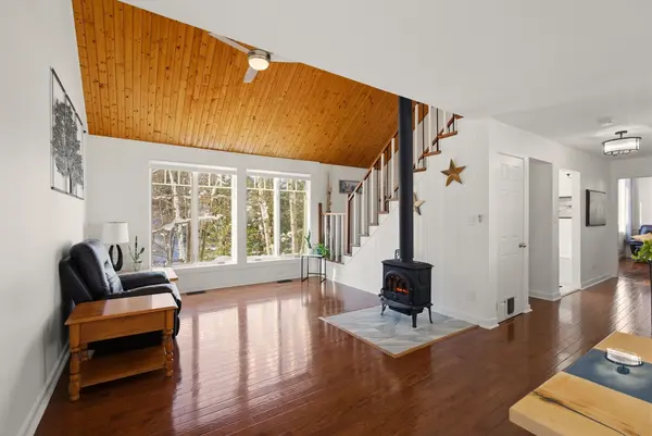 Muskoka Lakes, ON P0B 1J0,1037 Foreman RD