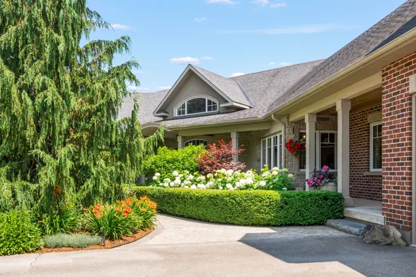 Erin, ON N0B 1T0,9727 Dundas ST E