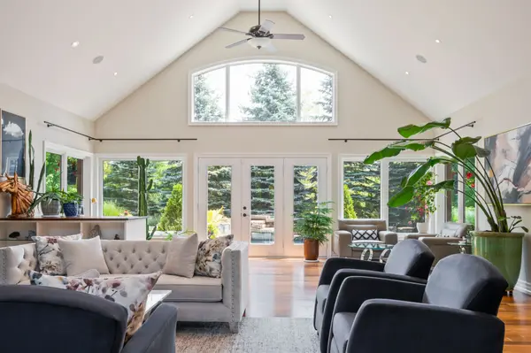 Erin, ON N0B 1T0,9727 Dundas ST E