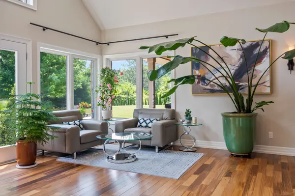 Erin, ON N0B 1T0,9727 Dundas ST E